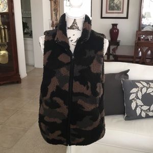 Gorgeous, super comfy vest by Sabrina Lauren NWOT